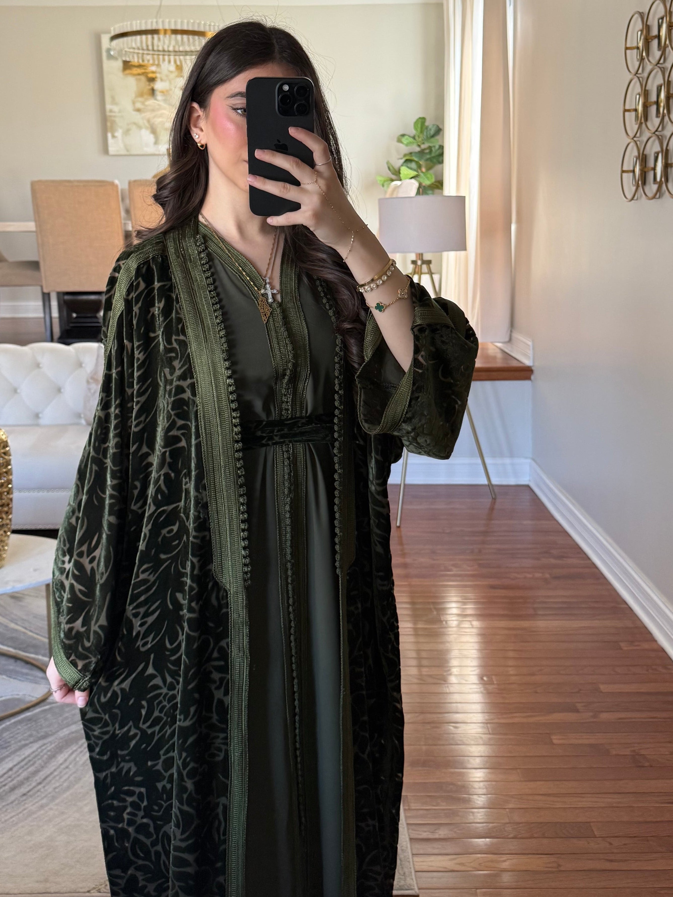 Artesian Velvet Set